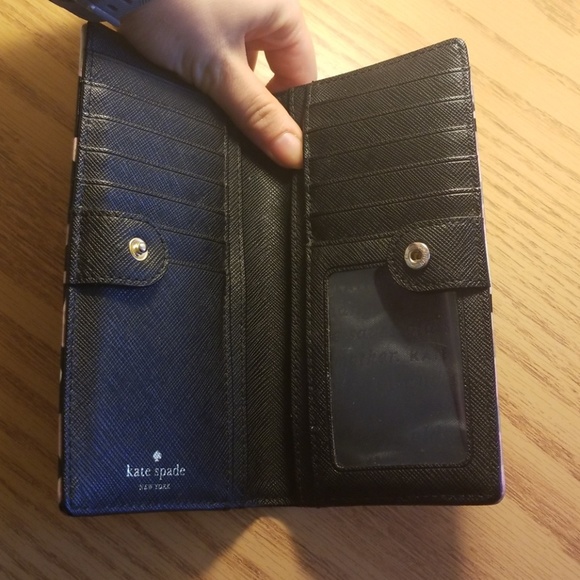 Kate Spade Wallet - Picture 2 of 3